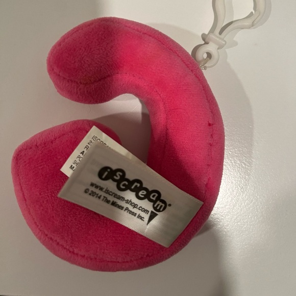 Letter “G” backpack accessory - Picture 2 of 2